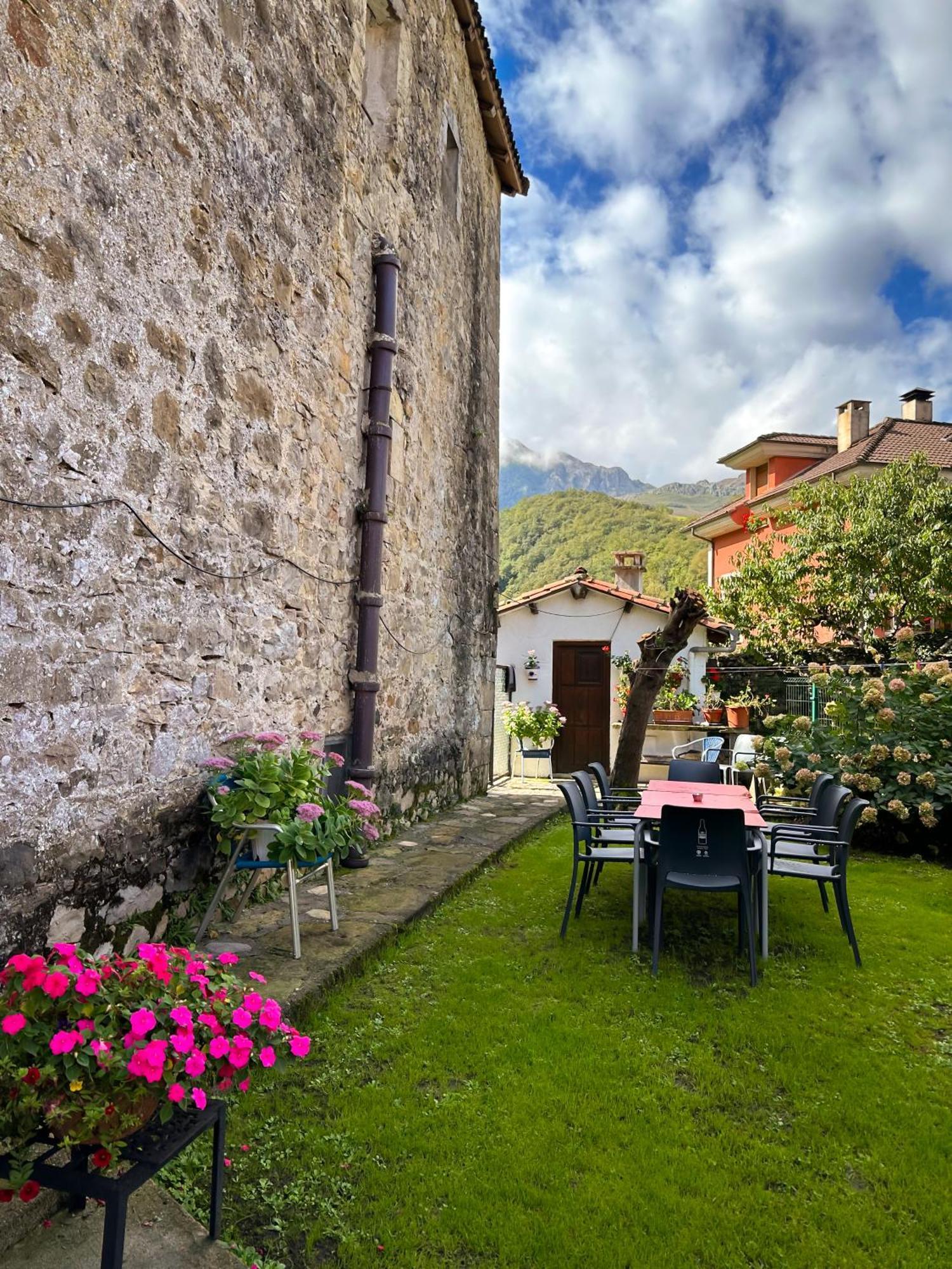Casa Rural El Torrejon Arenas De Cabrales Zewnętrze zdjęcie